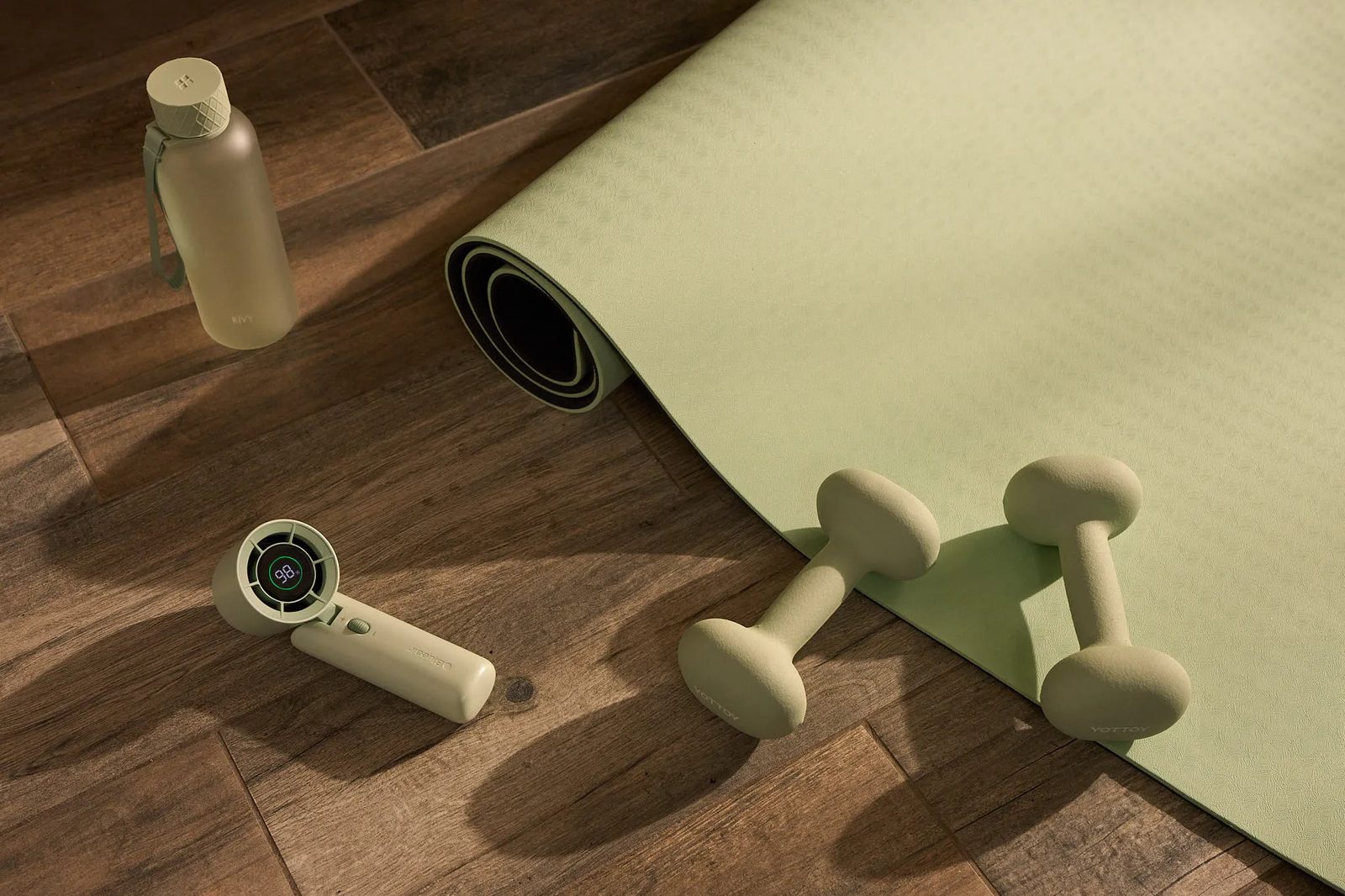 FashionTech September 21, 2026: Can cooling tools be the hot new accessory?